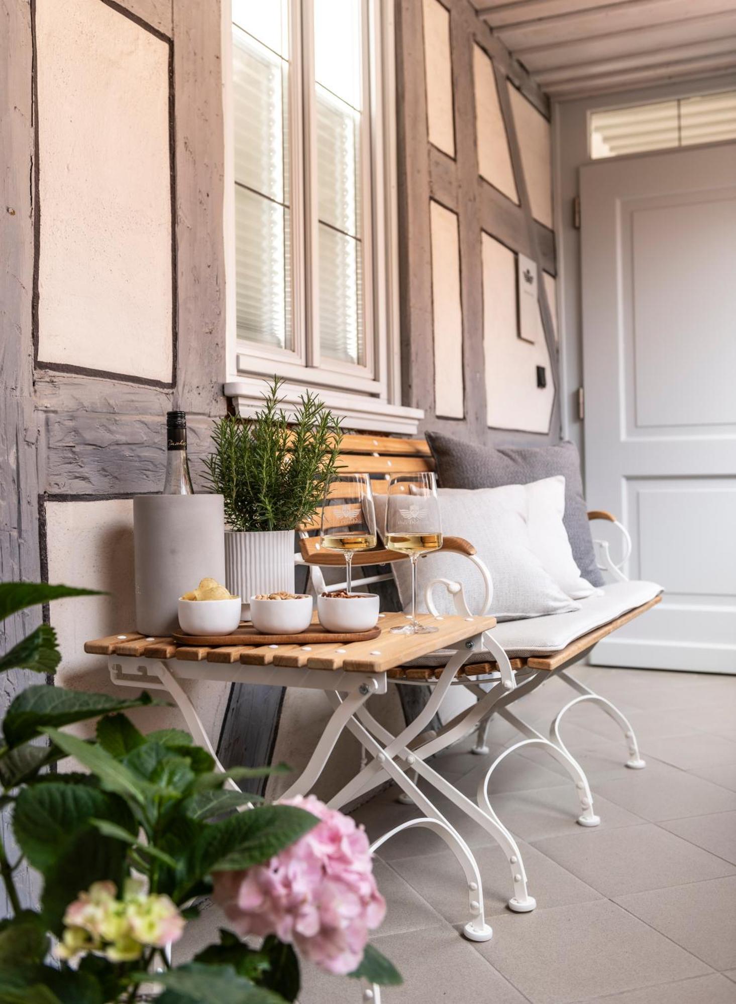 Haestens Boutique Biohotel - Chez Douverne Sommerach Eksteriør billede